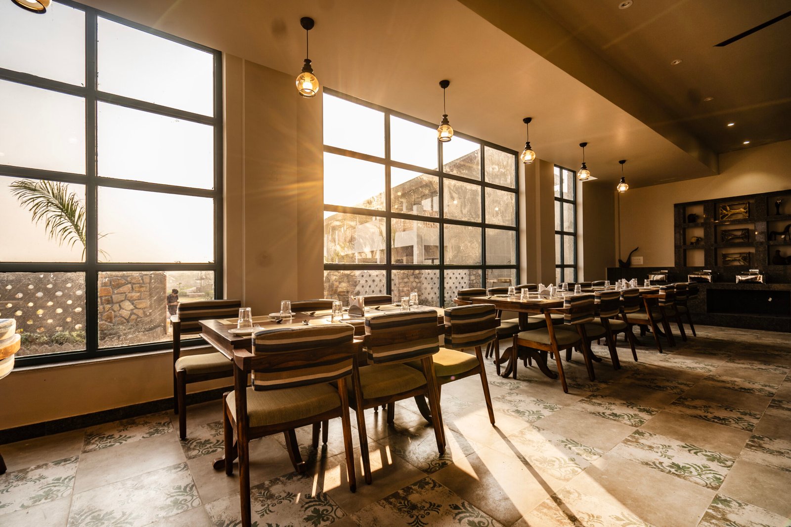 Restaurant 12